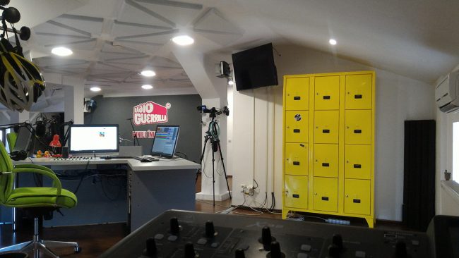 Home Picture - Dulap Metalic - Fiset Metalic